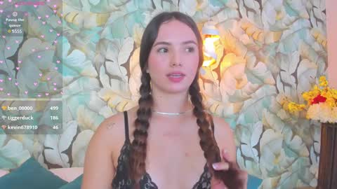 Snapshot of dafnevega chatting on 03-06-25, 01:58 Dafne online show from 03-06-25, 01:58