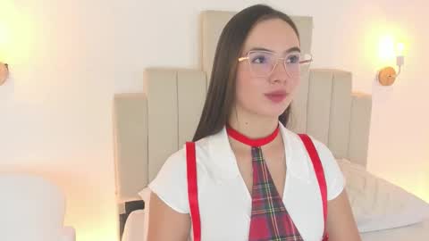 Snapshot of dafnevega chatting on 10-27-25, 12:09 Dafne online show from 10-27-25, 12:09