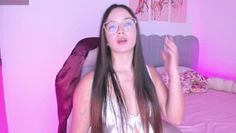 Snapshot of dafnevega chatting on 11-20-25, 04:40 Dafne online show from 11-20-25, 04:40