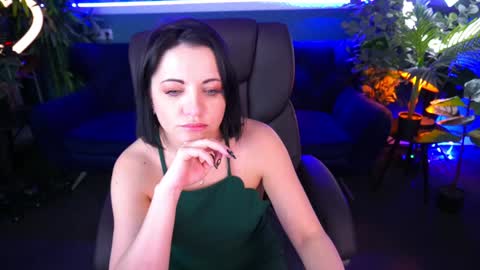 Dafni Mon online show from 01-14-25, 10:38