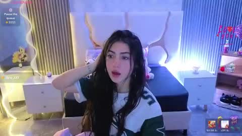 Snapshot of dahia_tay chatting on 05-17-26, 03:37 dahia online show from 05-17-26, 03:37