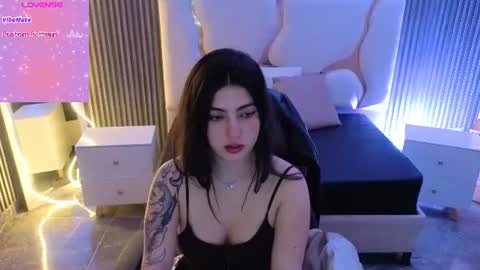 Snapshot of dahia_tay chatting on 06-12-26, 03:38 dahia online show from 06-12-26, 03:38