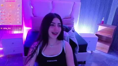 Snapshot of dahia_tay chatting on 06-13-26, 03:48 dahia online show from 06-13-26, 03:48