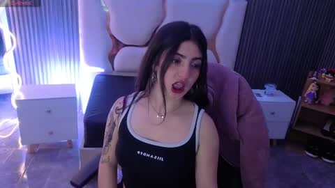 Snapshot of dahia_tay chatting on 07-22-26, 03:31 dahia online show from 07-22-26, 03:31
