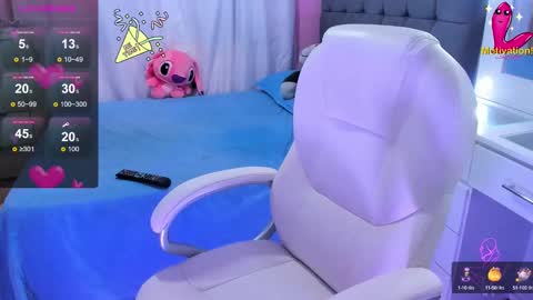 Snapshot of dahian_carter chatting on 12-18-24, 11:34 Dahian  online show from 12-18-24, 11:34