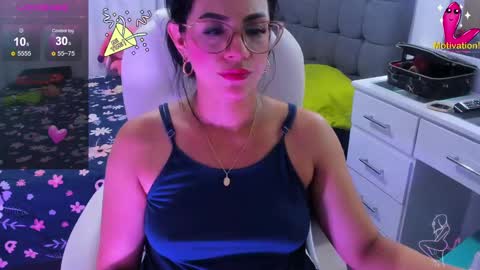 Snapshot of dahian_carter chatting on 01-05-25, 01:13 Dahian  online show from 01-05-25, 01:13