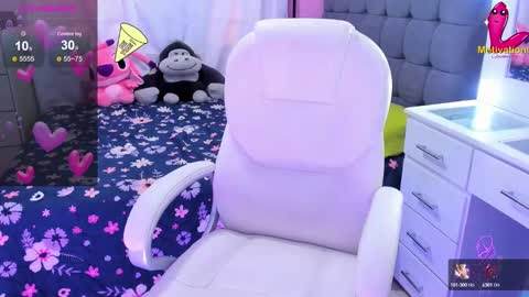 Snapshot of dahian_carter chatting on 01-10-25, 12:04 Dahian  online show from 01-10-25, 12:04