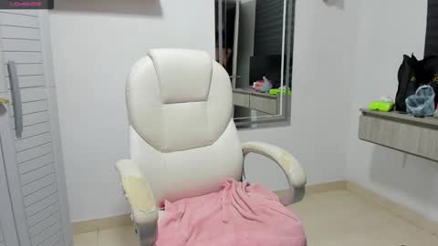 Dahian  online show from 01-19-26, 10:41