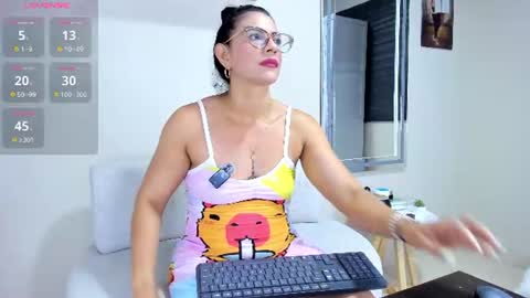 Dahian  online show from 06-16-26, 01:36
