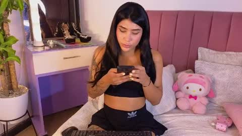 Dahiana online show from 04-15-26, 09:15