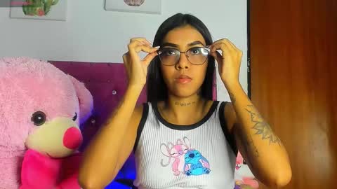   online show from 10-03-25, 08:33