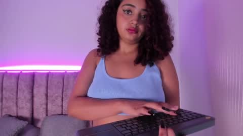Snapshot of dahlia_rossee chatting on 04-30-26, 07:42 dahlia_rossee online show from 04-30-26, 07:42