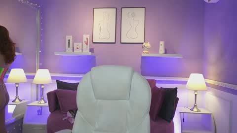 Dahlia Grey online show from 11-08-25, 11:43