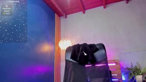 daiisy_kiss online show from 11-19-25, 07:25
