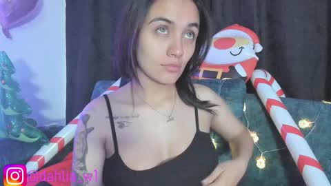 Snapshot of daila_ chatting on 12-05-25, 01:36 daila_ online show from 12-05-25, 01:36