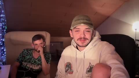 Snapshot of daimon_hall chatting on 01-06-25, 12:37 Daimon online show from 01-06-25, 12:37