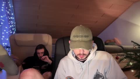 Snapshot of daimon_hall chatting on 01-06-25, 03:42 Daimon online show from 01-06-25, 03:42