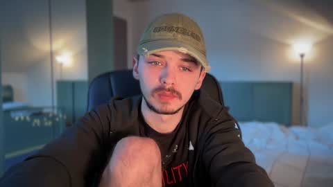 Snapshot of daimon_hall chatting on 01-19-25, 08:29 Daimon online show from 01-19-25, 08:29