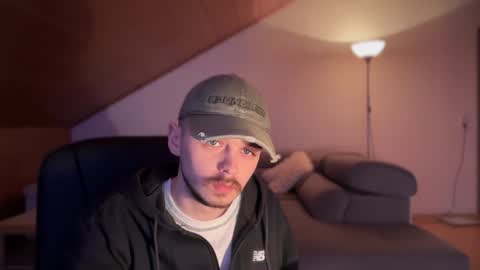 Snapshot of daimon_hall chatting on 02-02-25, 11:53 Daimon online show from 02-02-25, 11:53