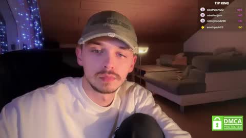 Snapshot of daimon_hall chatting on 02-13-25, 03:18 Daimon online show from 02-13-25, 03:18