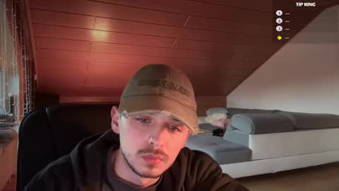 Snapshot of daimon_hall chatting on 02-17-25, 06:53 Daimon online show from 02-17-25, 06:53