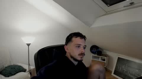 Snapshot of daimon_hall chatting on 09-14-25, 11:37 Daimon online show from 09-14-25, 11:37