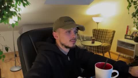 Snapshot of daimon_hall chatting on 11-14-25, 02:49 Daimon online show from 11-14-25, 02:49