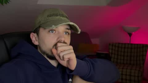 Snapshot of daimon_hall chatting on 01-08-26, 12:13 Daimon online show from 01-08-26, 12:13