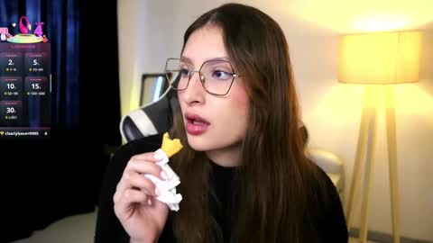 Lauren            online show from 09-11-25, 01:44