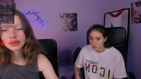 Snapshot of daisy_baby_ chatting on 11-27-25, 08:33 daisy online show from 11-27-25, 08:33