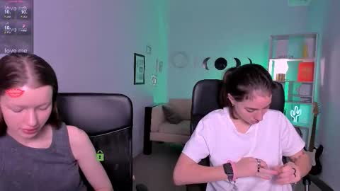 Snapshot of daisy_baby_ chatting on 12-03-25, 08:18 daisy online show from 12-03-25, 08:18