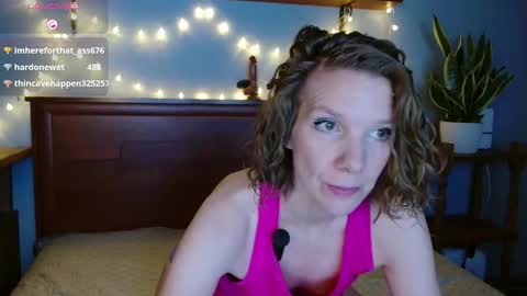 daisy_lovely online show from 12-02-25, 04:18