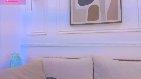 Daisy Price online show from 04-27-26, 11:19