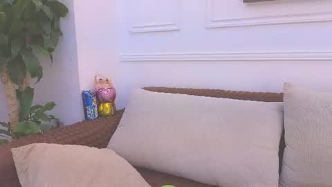 Daisy Price online show from 07-22-26, 10:40