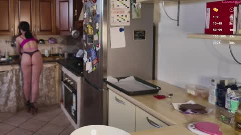 Snapshot of daisyxxx02 chatting on 04-08-26, 10:32 FrontBackLive online show from 04-08-26, 10:32