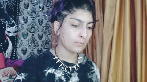    --  -- help me reach 100 hands up  online show from 02-09-25, 12:28