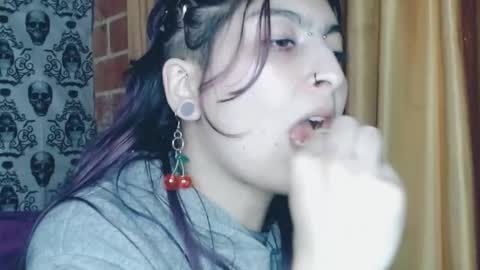    --  -- help me reach 100 hands up  online show from 02-12-25, 07:02