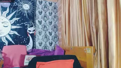    --  -- help me reach 100 hands up  online show from 03-06-25, 11:20