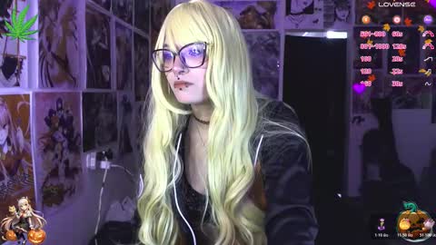 Snapshot of dakapsy420_ chatting on 10-26-25, 06:36 Dakapsy online show from 10-26-25, 06:36