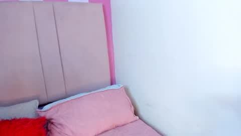 Snapshot of dakashyten chatting on 12-20-25, 02:51 dakashyten online show from 12-20-25, 02:51