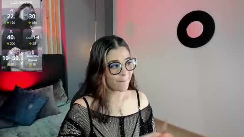 Snapshot of dakhota_rouge chatting on 02-18-26, 12:01 Dakhota online show from 02-18-26, 12:01