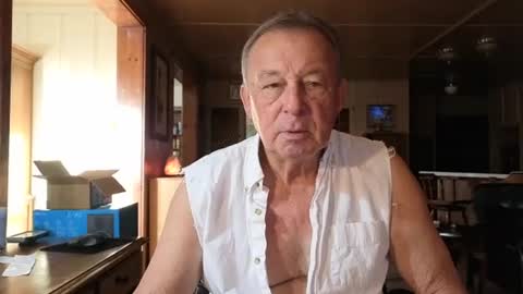 Snapshot of dakit2 chatting on 10-19-25, 02:50 dakit online show from 10-19-25, 02:50