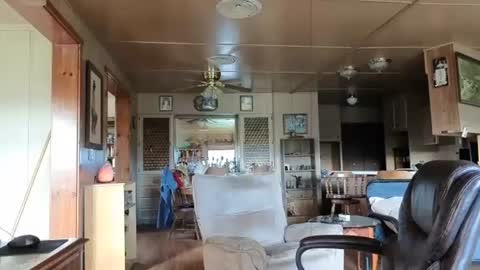 Snapshot of dakit2 chatting on 11-18-25, 03:38 dakit online show from 11-18-25, 03:38