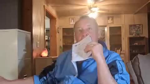 Snapshot of dakit2 chatting on 12-04-25, 03:54 dakit online show from 12-04-25, 03:54