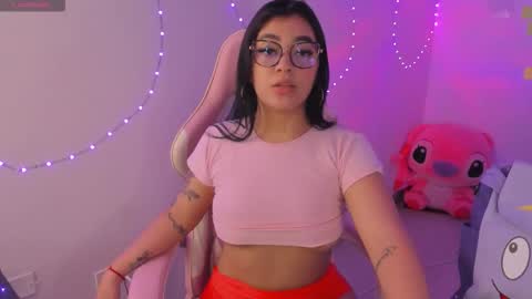 Snapshot of dakoota_luv chatting on 11-05-25, 04:23 dakoota_luv online show from 11-05-25, 04:23