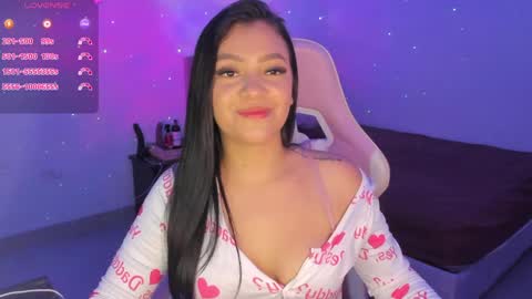 Snapshot of dakoota_luv chatting on 04-09-26, 06:02 dakoota_luv online show from 04-09-26, 06:02