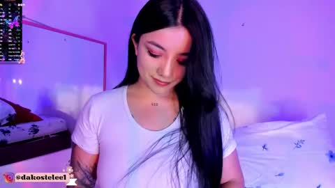 dakostelee1_ online show from 11-18-25, 09:30