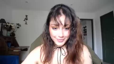 IG  dakotasofiaa online show from 06-03-26, 05:29