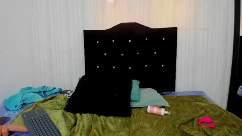 Snapshot of dakota_alice chatting on 03-09-25, 04:49 Dakota and Valerie online show from 03-09-25, 04:49