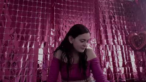 Dakota and Aron online show from 10-26-25, 08:48